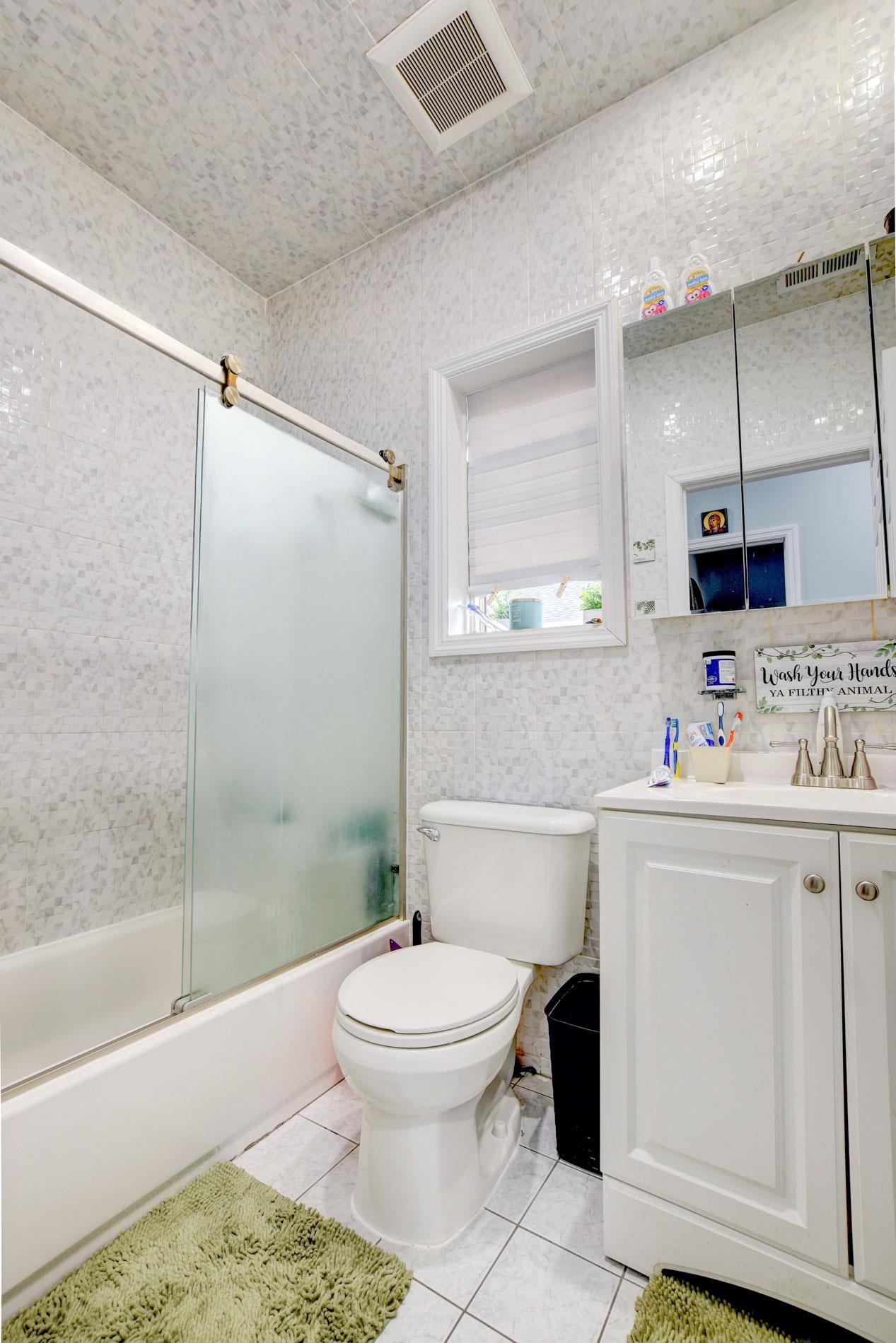 Bayonne, New Jersey, 07002, United States, 7 Bedrooms Bedrooms, ,5 BathroomsBathrooms,Residential,For Sale,1907714
