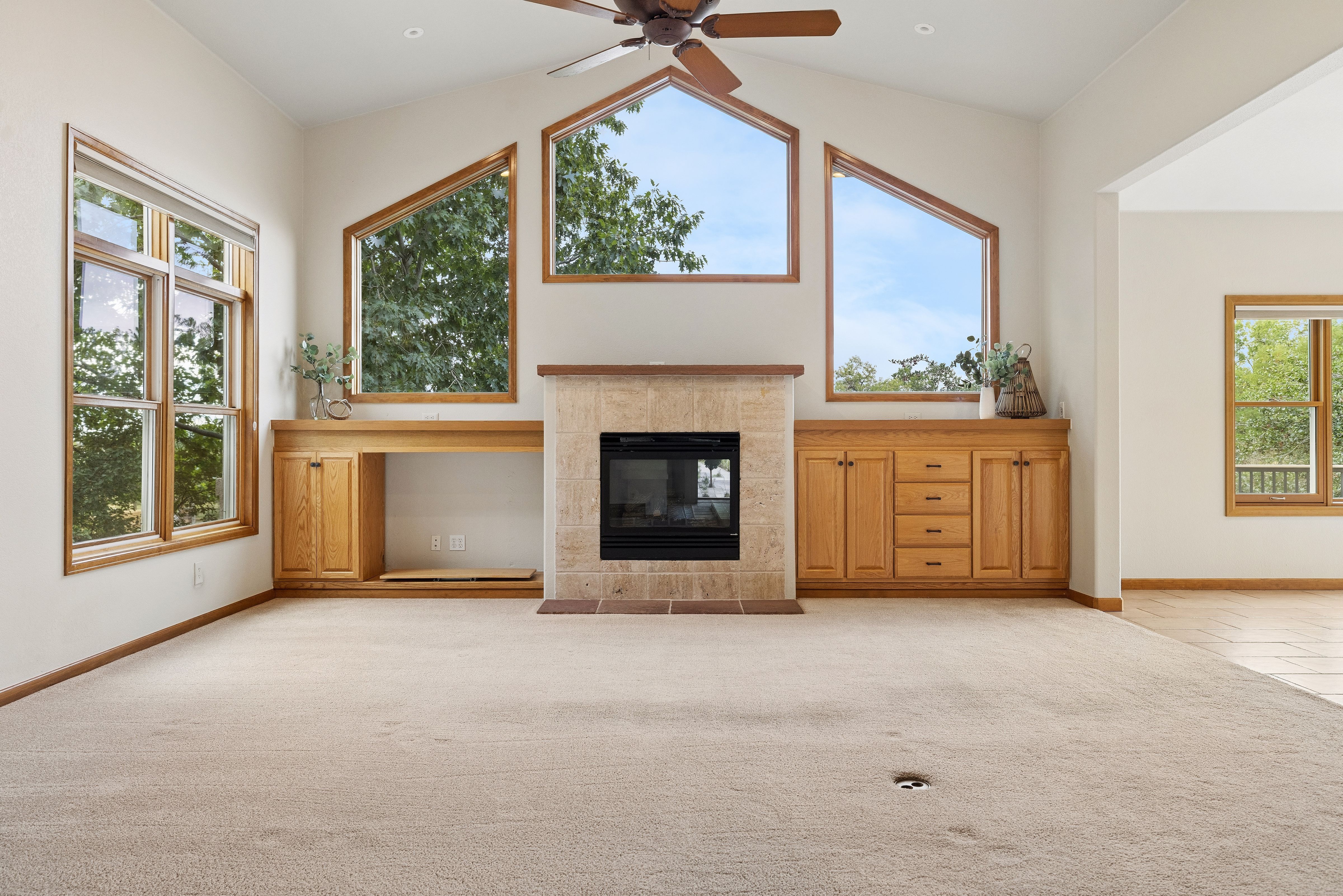  refined expression meets colorado living against a backdrop  of mountain views - 物件實景