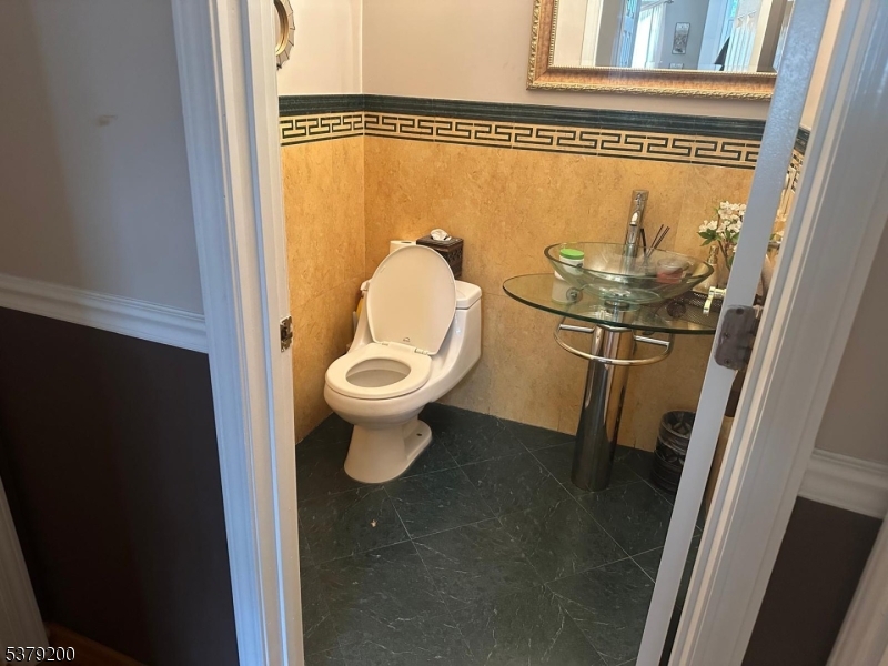 Marlboro Twp., New Jersey, 07751, United States, 3 Bedrooms Bedrooms, ,3 BathroomsBathrooms,Residential,For Sale,1919830