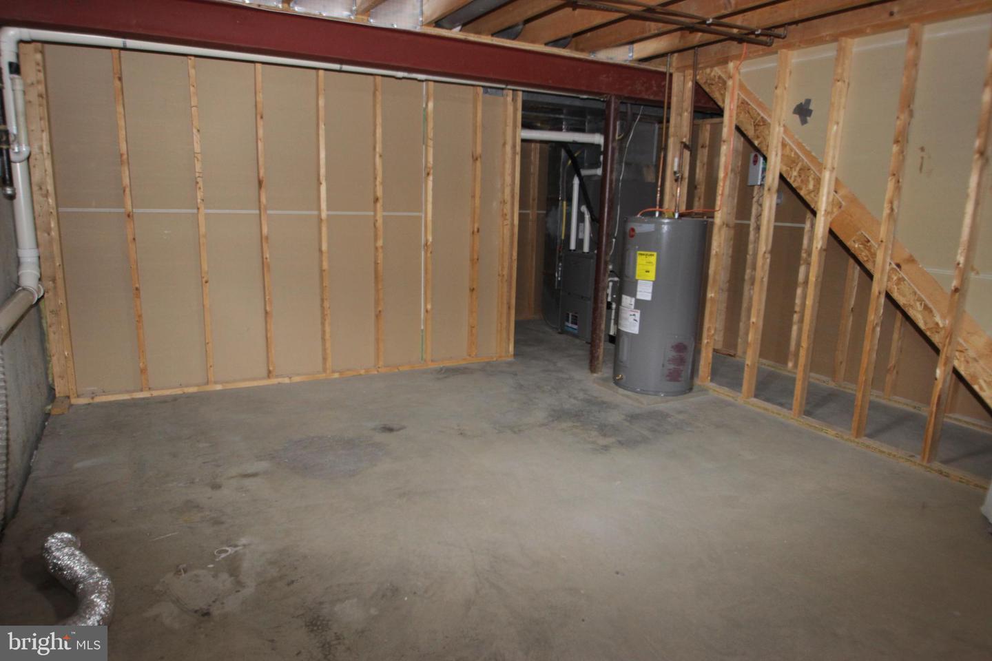 New Castle, Delaware, 19720, United States, 4 Bedrooms Bedrooms, ,3 BathroomsBathrooms,Residential,For Sale,2049034