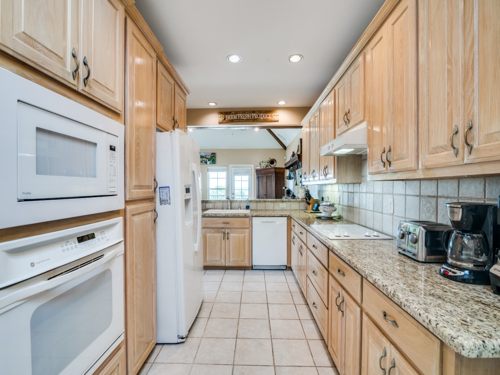 Rockwall, Texas, 75032, United States, 4 Bedrooms Bedrooms, ,4 BathroomsBathrooms,Residential,For Sale,1876549