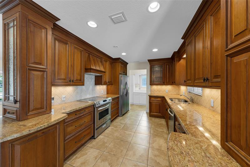 Fort Lauderdale, Florida, 33308, United States, 2 Bedrooms Bedrooms, ,2 BathroomsBathrooms,Residential,For Sale,1890163