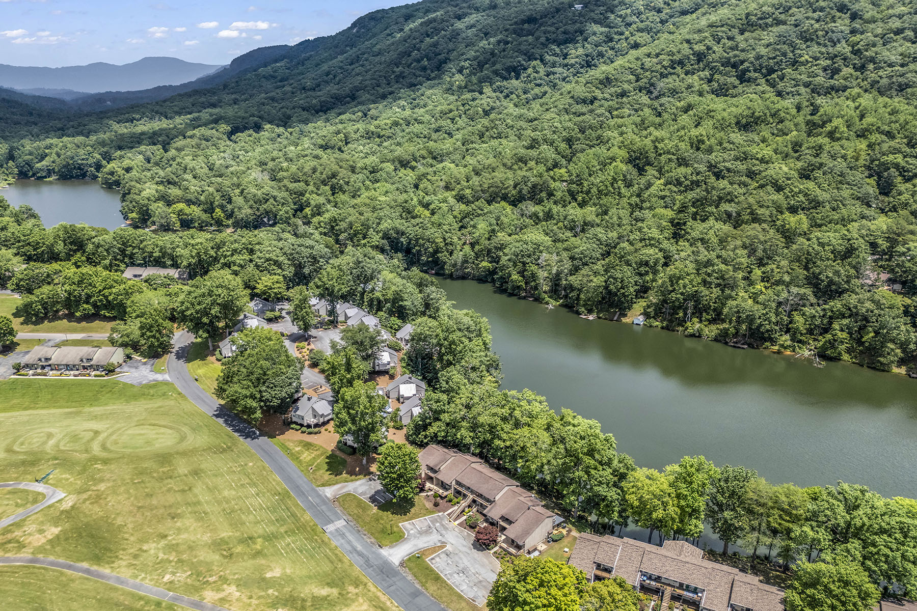  LAKE LURE - 物件實景