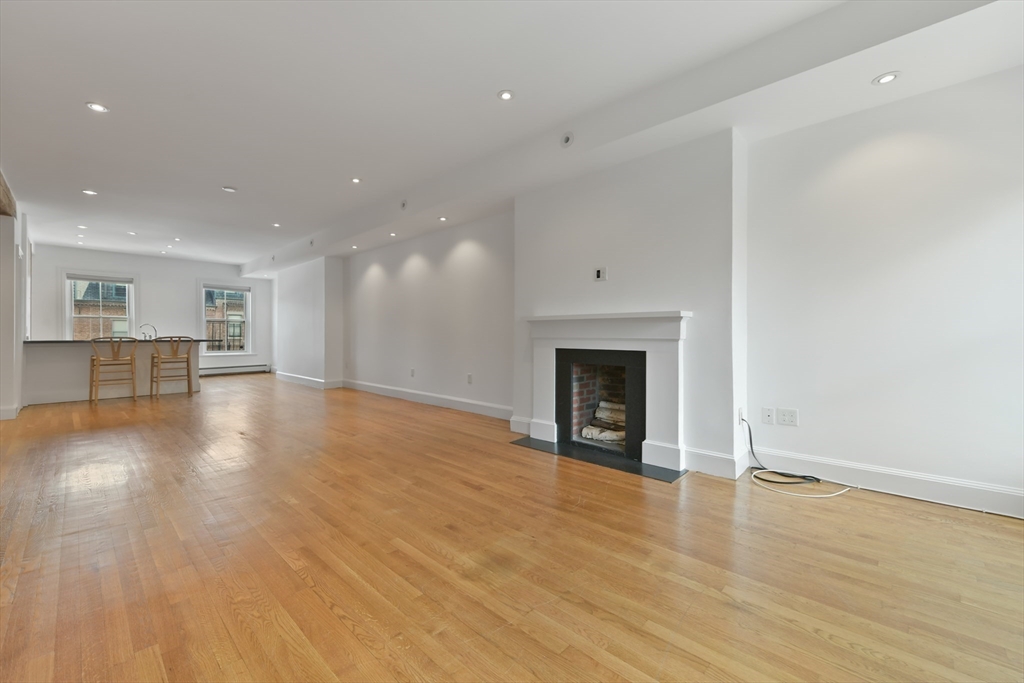 Boston, Massachusetts, 02118, United States, 2 Bedrooms Bedrooms, ,3 BathroomsBathrooms,Residential,For Sale,1978811