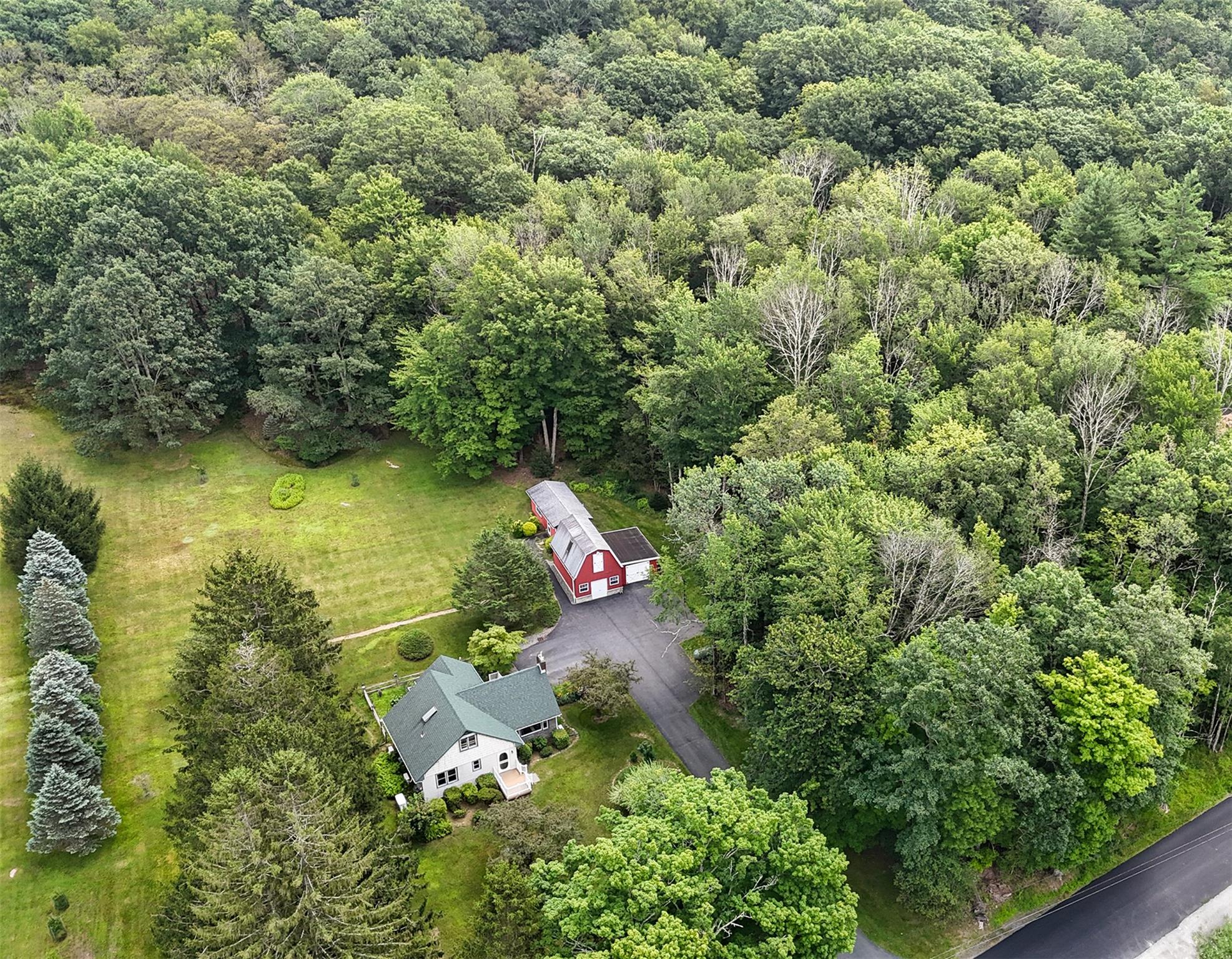 Fallsburg, New York, 12779, United States, 4 Bedrooms Bedrooms, ,2 BathroomsBathrooms,Residential,For Sale,1908547