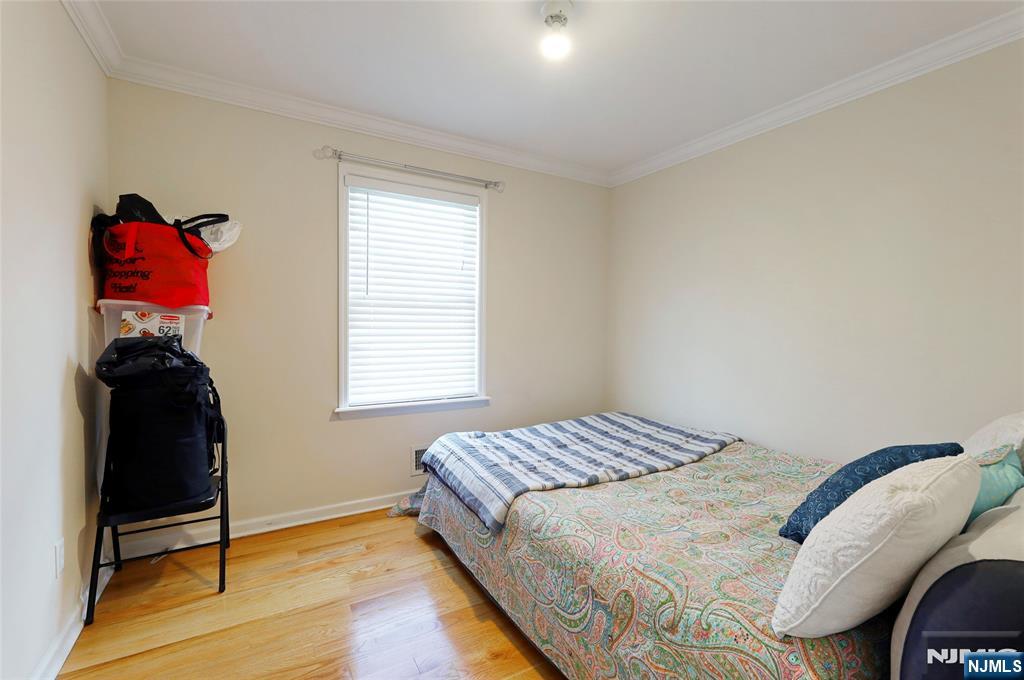 Harrison, New Jersey, 07029, United States, 5 Bedrooms Bedrooms, ,5 BathroomsBathrooms,Residential,For Sale,1985698