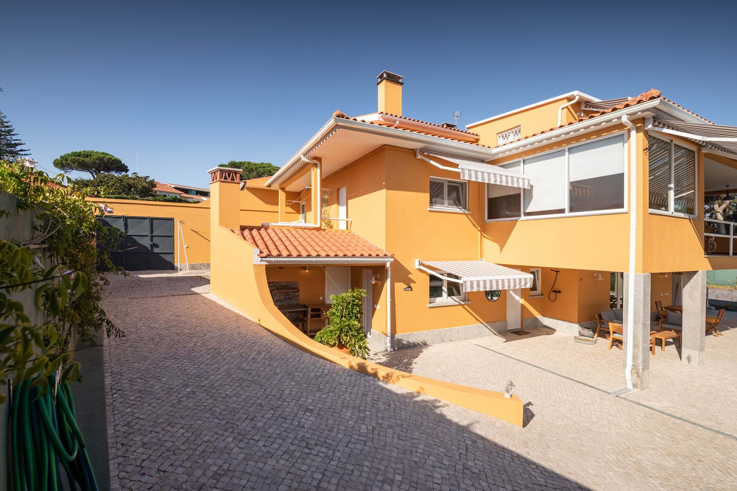 Cascais, Lisbon, 2765-574, PT, 8 Bedrooms Bedrooms, ,3 BathroomsBathrooms,Residential,For Sale,1908272
