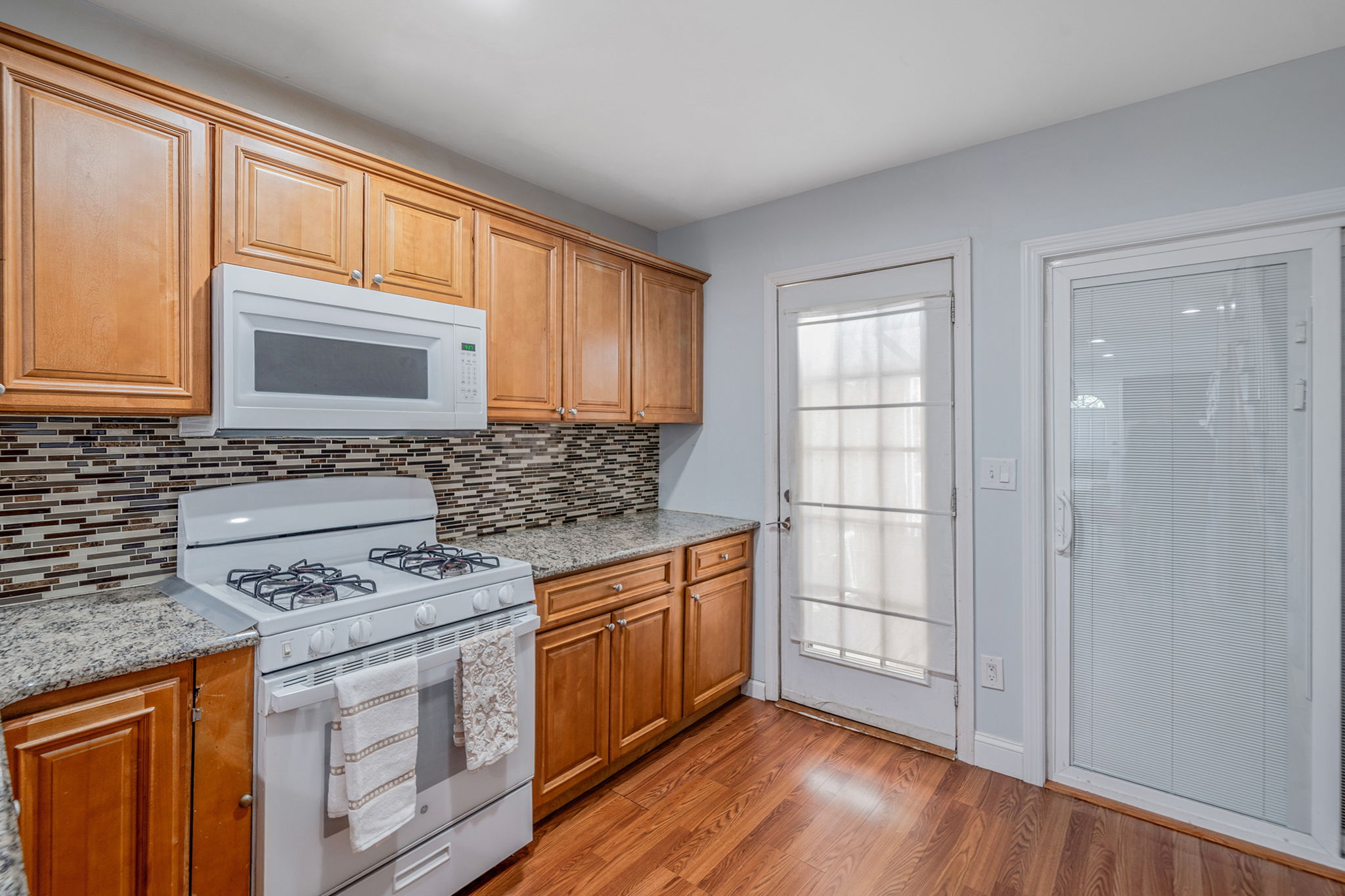 Bay Shore, New York, 11706, United States, 3 Bedrooms Bedrooms, ,3 BathroomsBathrooms,Residential,For Sale,2048700