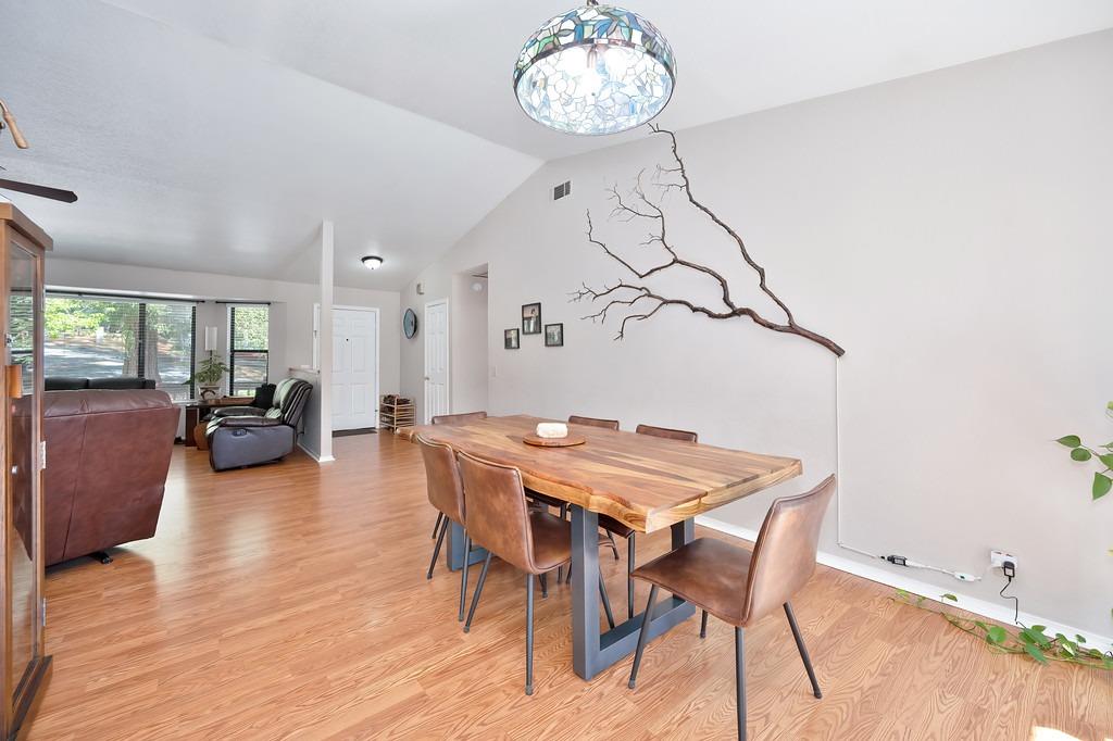 Foresthill, California, 95631, United States, 3 Bedrooms Bedrooms, ,2 BathroomsBathrooms,Residential,For Sale,1819375