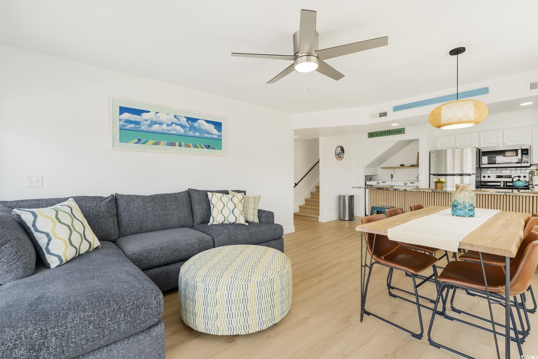 North Myrtle Beach, South Carolina, 29582, United States, 6 Bedrooms Bedrooms, ,4 BathroomsBathrooms,Residential,For Sale,1979698