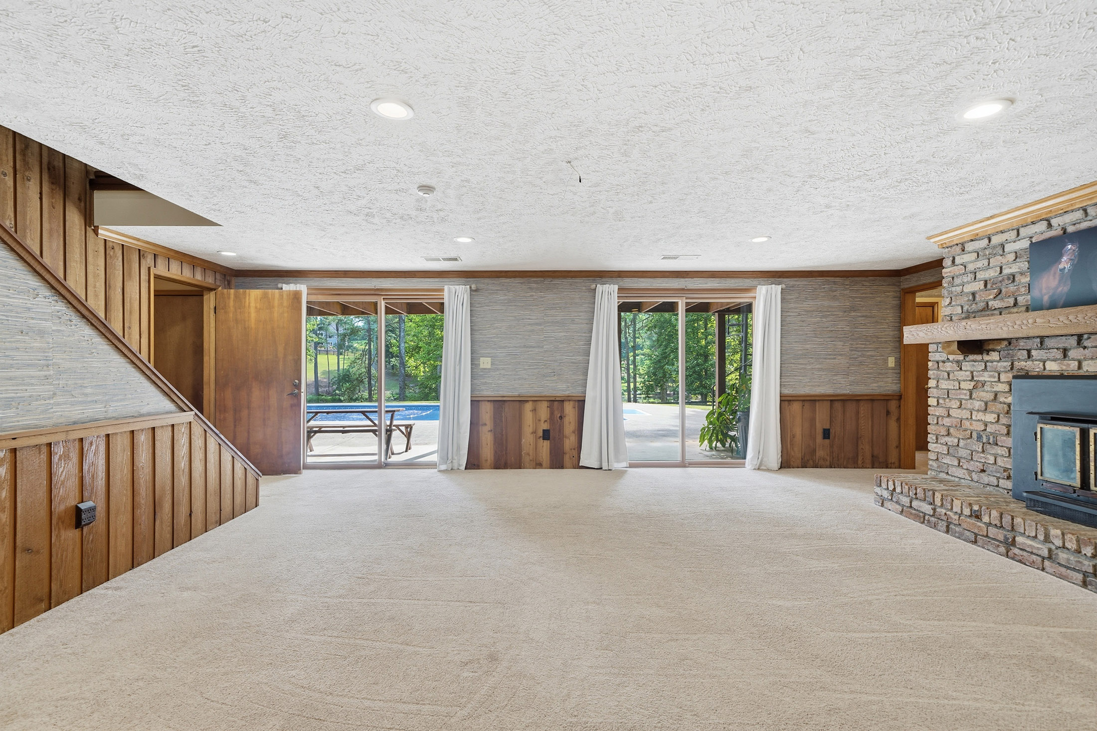  Exceptional Brick Ranch on 5+/- Picturesque Acres - 物件實景