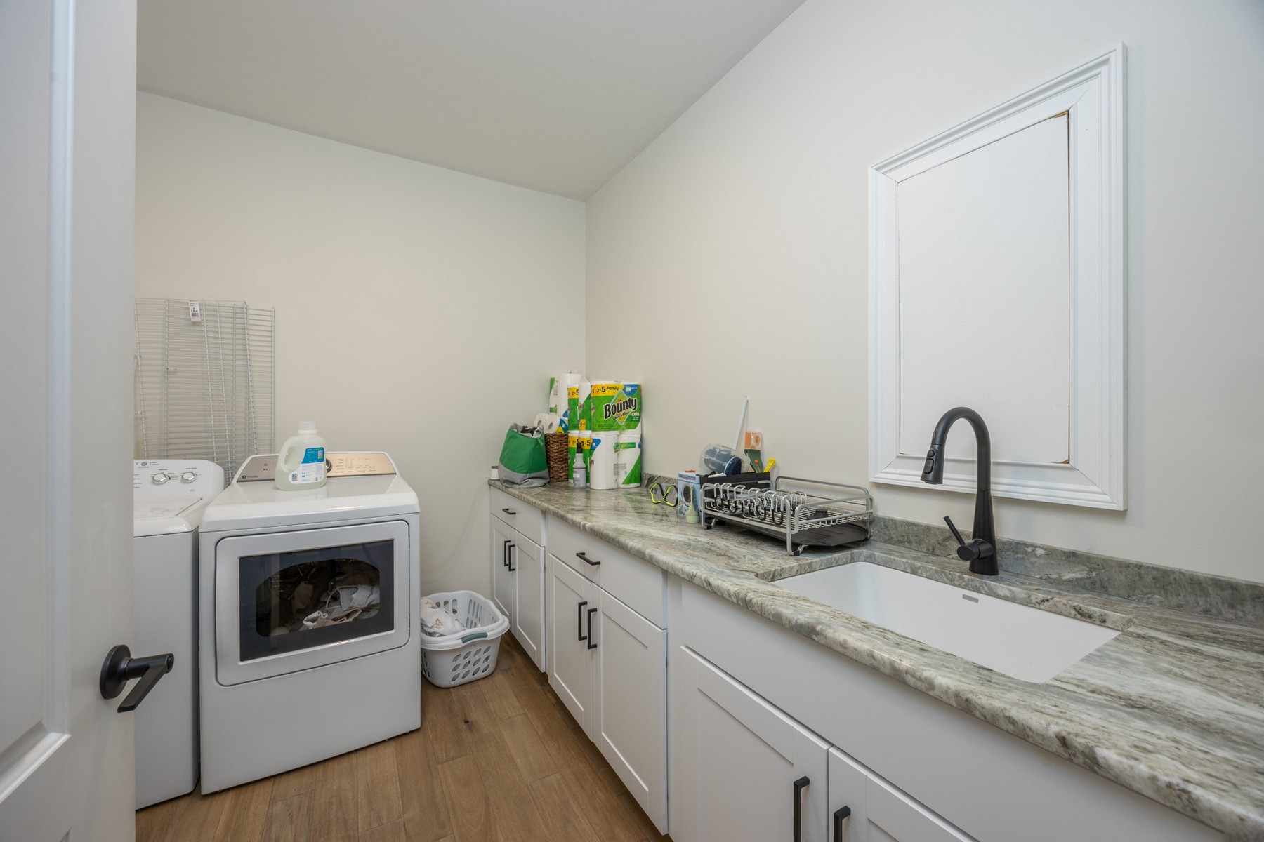  28 Queen Anne Court - 物件實景