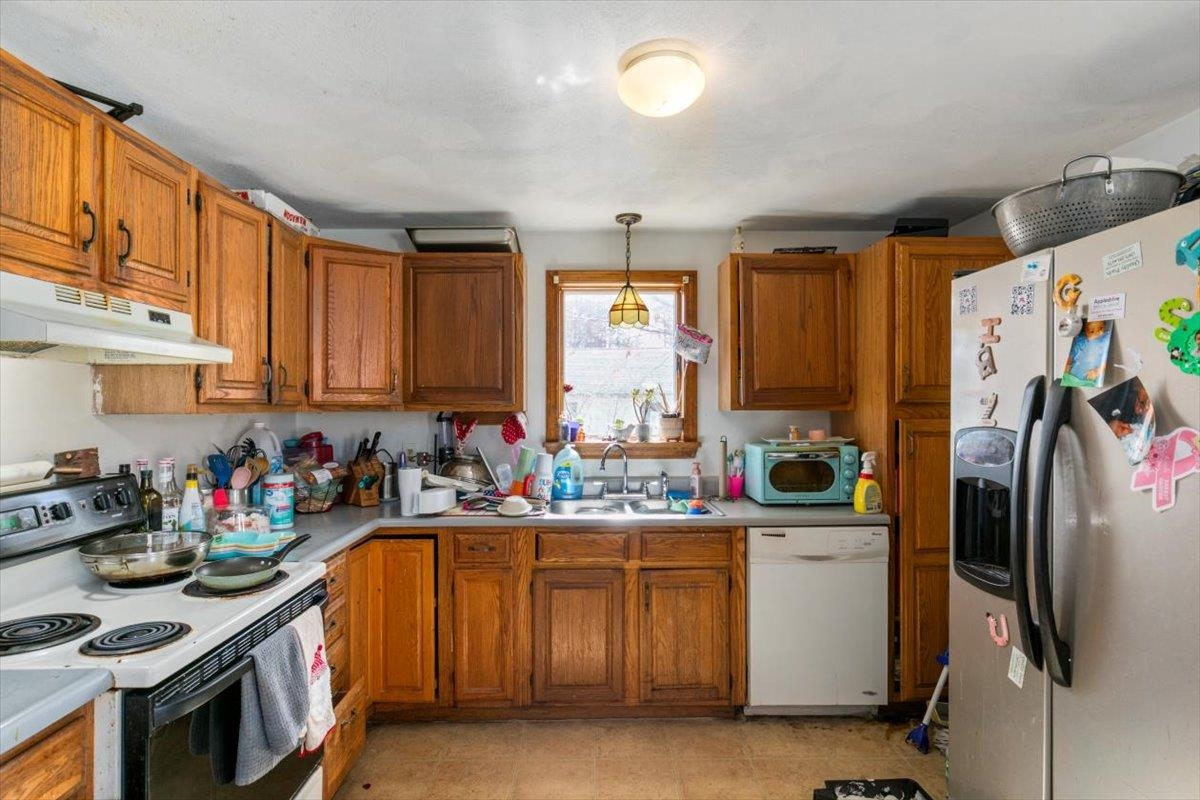 Milton, New Hampshire, 03851, United States, ,Residential,For Sale,1982719