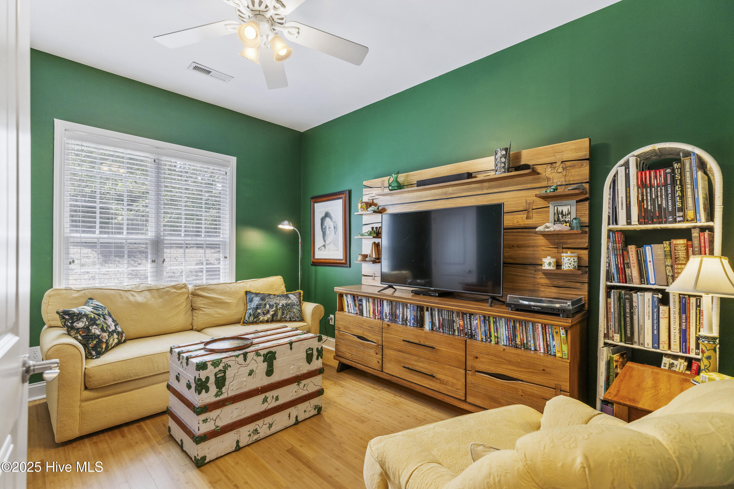 Southport, North Carolina, 28461, United States, 4 Bedrooms Bedrooms, ,3 BathroomsBathrooms,Residential,For Sale,1793848