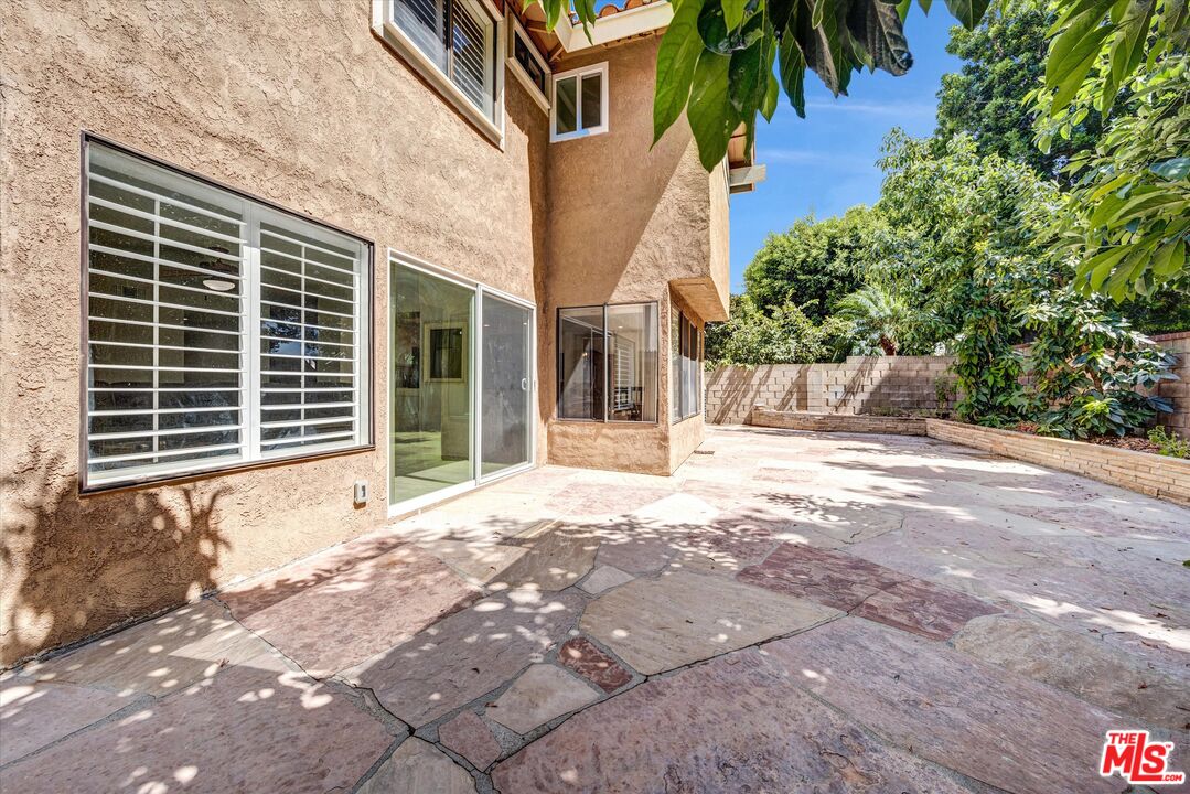 Castillo , Irvine, CA 92620 #1