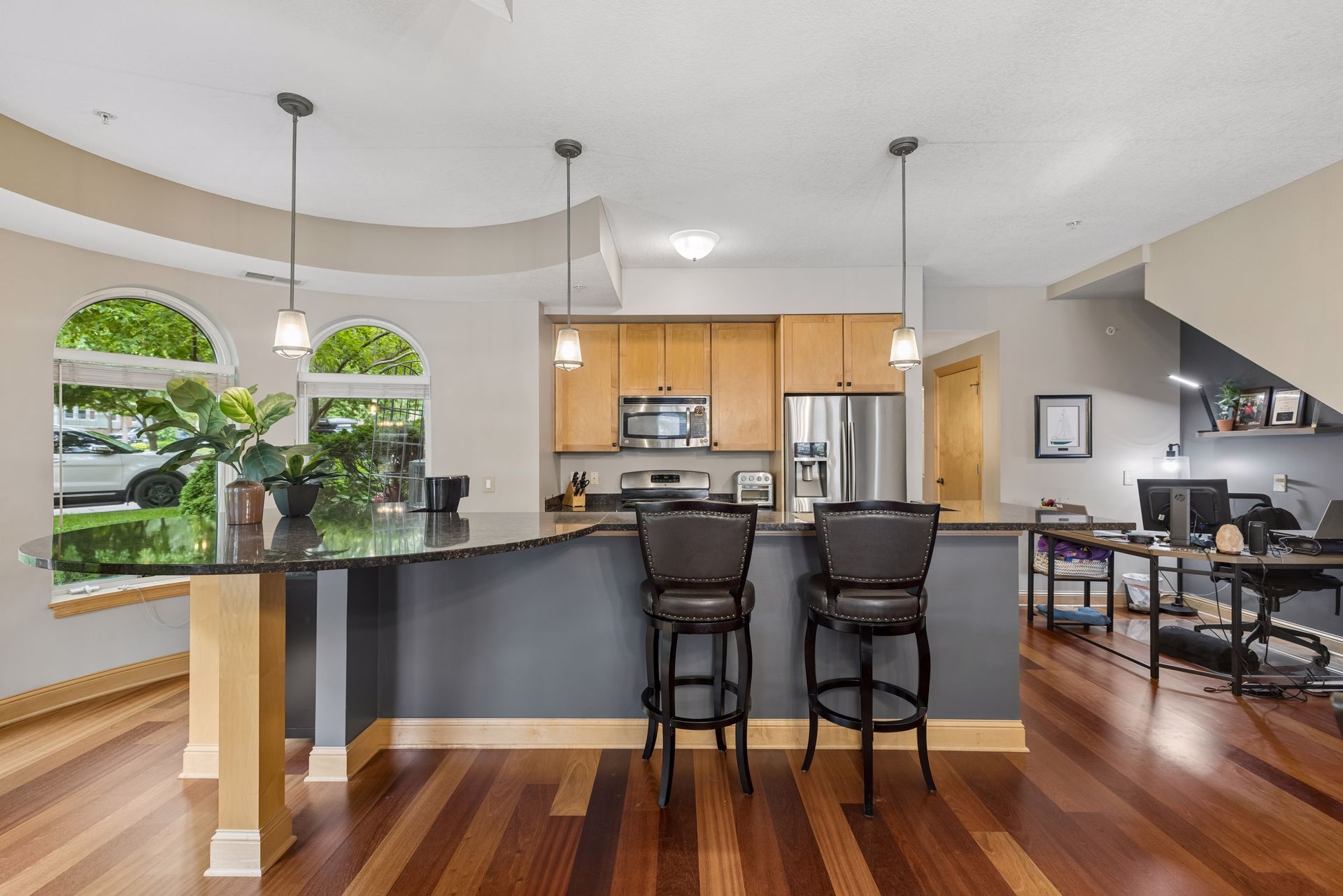  Timeless Brownstone Living in the Heart of Stillwater - 物件實景