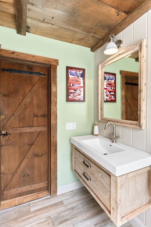 Barnstable, Massachusetts, 02648, United States, 4 Bedrooms Bedrooms, ,2 BathroomsBathrooms,Residential,For Sale,2049292