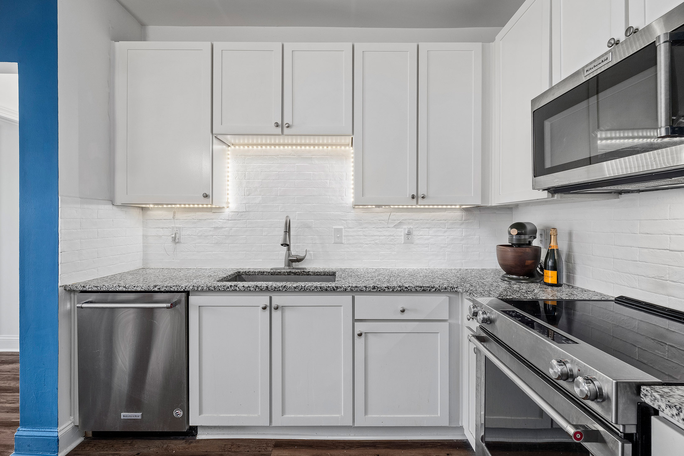  Beautifully Updated BeltLine Condo - 物件實景