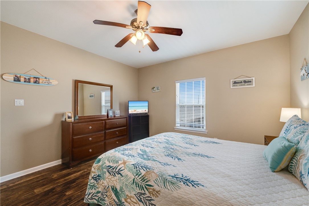 Port Aransas, Texas, 78373, United States, 4 Bedrooms Bedrooms, ,3 BathroomsBathrooms,Residential,For Sale,1829180