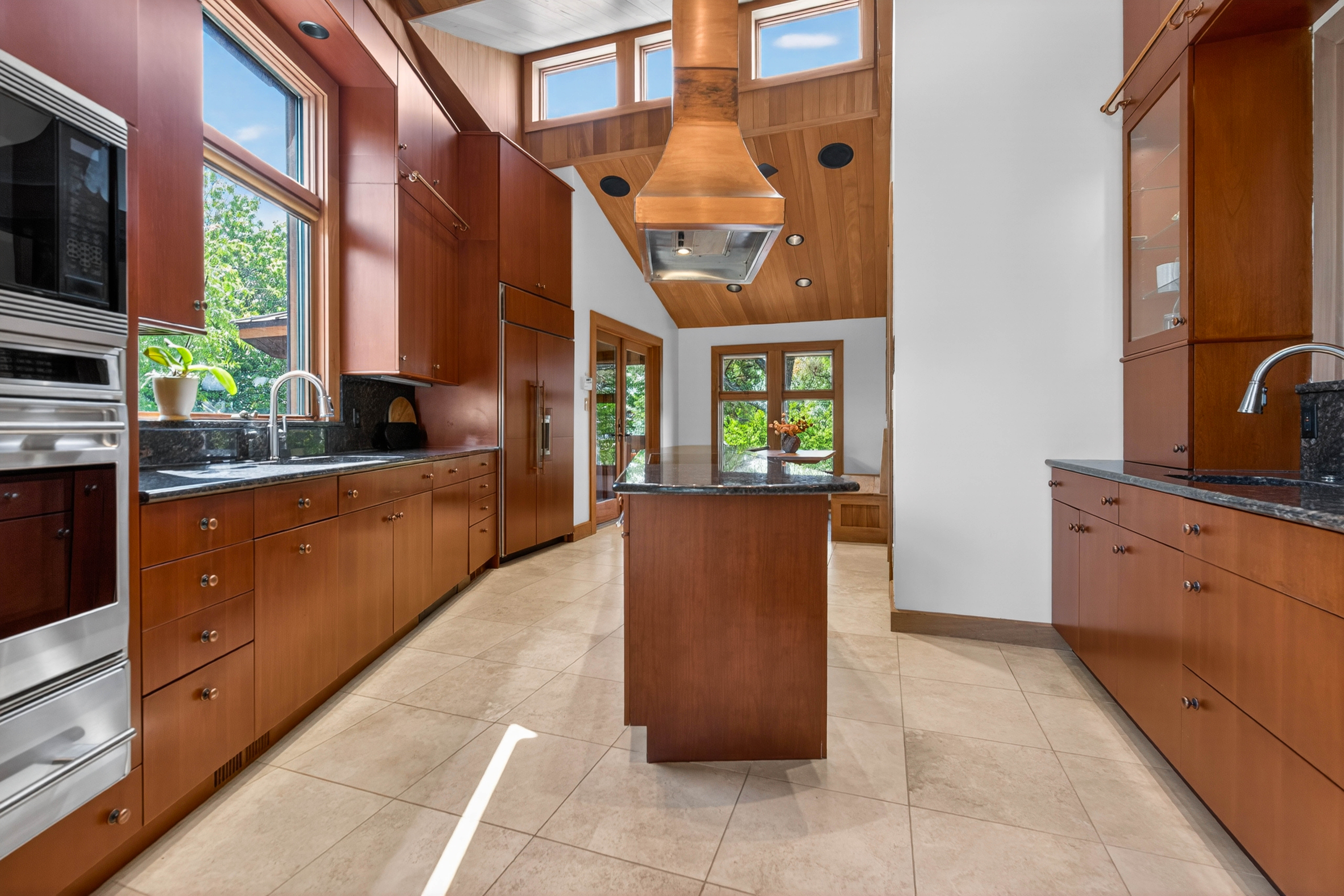  2252 Sandpiper Road, Virginia Beach, VA 23456 - 物件實景