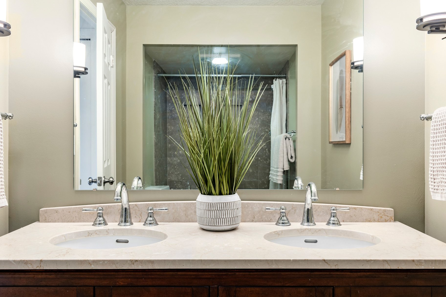  Spacious Canyon Crest Condo with Sweeping Valley Views - 物件實景