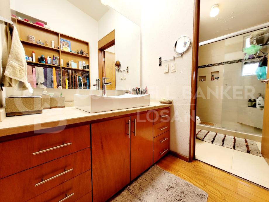 Naucalpan de Juárez, Estado de méxico, 53100, Mexico, 3 Bedrooms Bedrooms, ,4 BathroomsBathrooms,Residential,For Sale,1917884