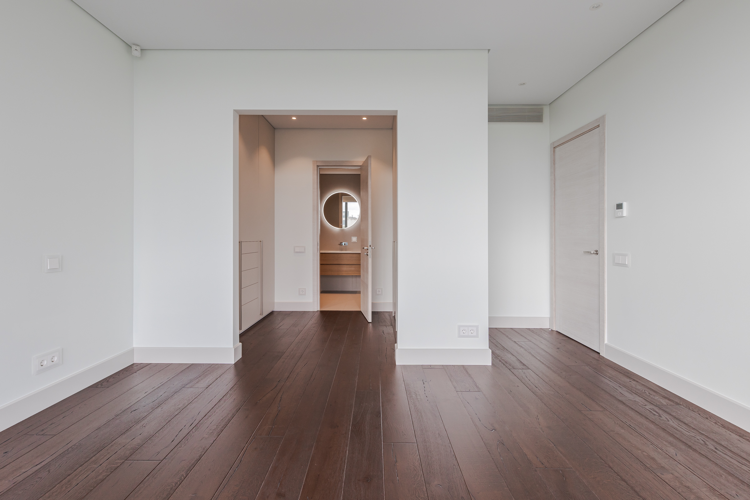  4 bedroom penthouse with panoramic view to the Old Riga. - 物件實景