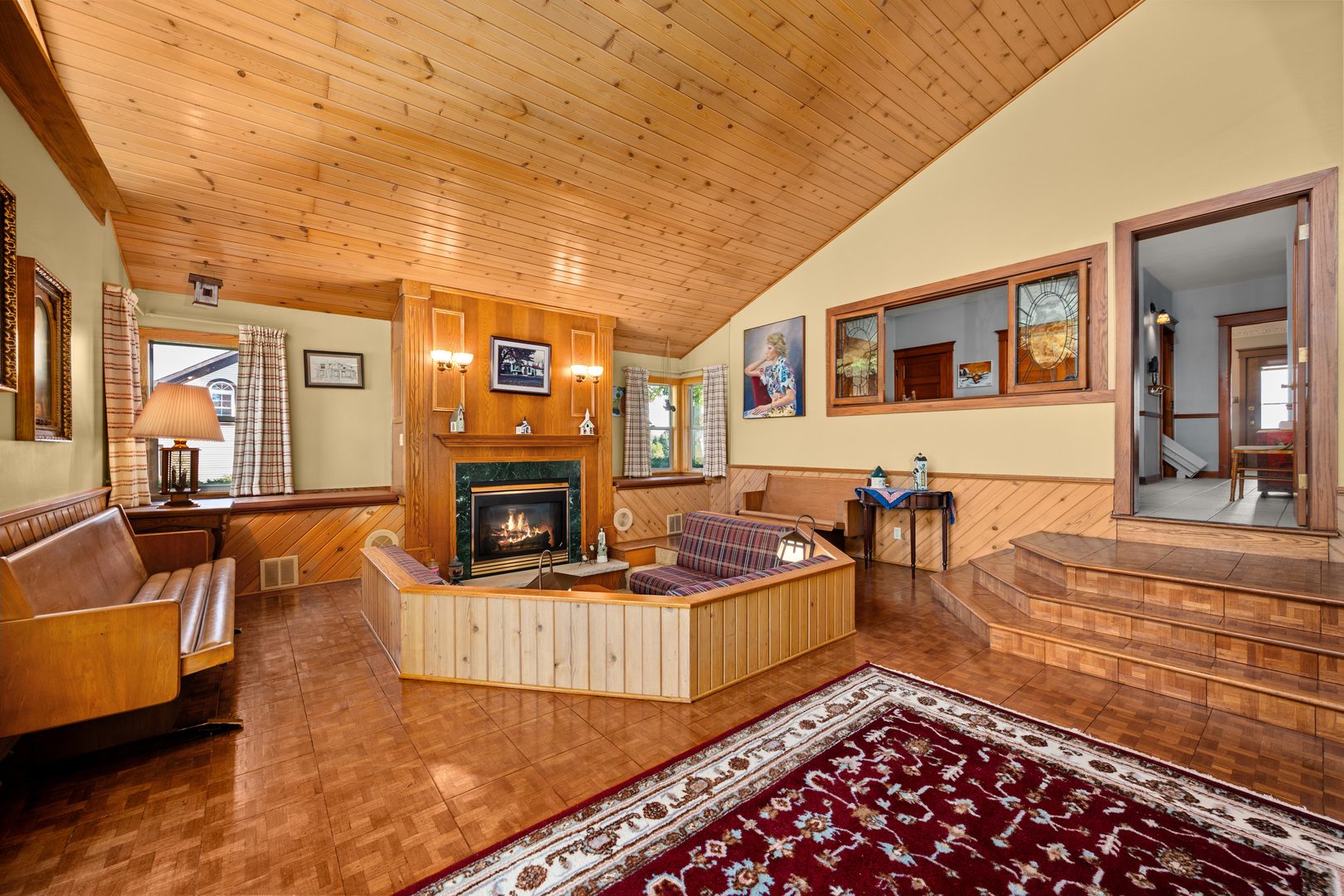 Sycamore, Illinois, 60178, United States, 4 Bedrooms Bedrooms, ,5 BathroomsBathrooms,Residential,For Sale,2001773