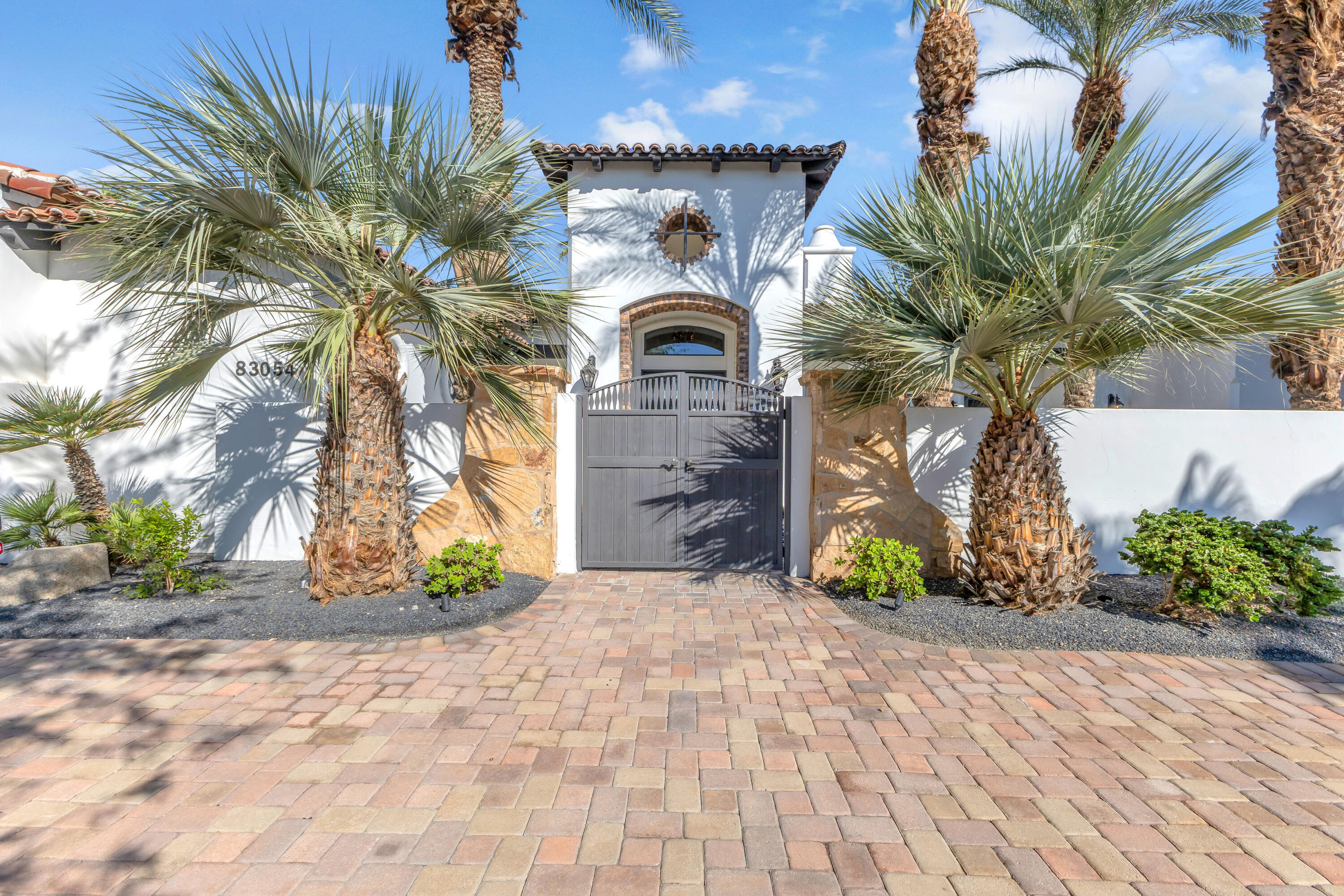 Indio, California, 92203, United States, 5 Bedrooms Bedrooms, ,4 BathroomsBathrooms,Residential,For Sale,1992835