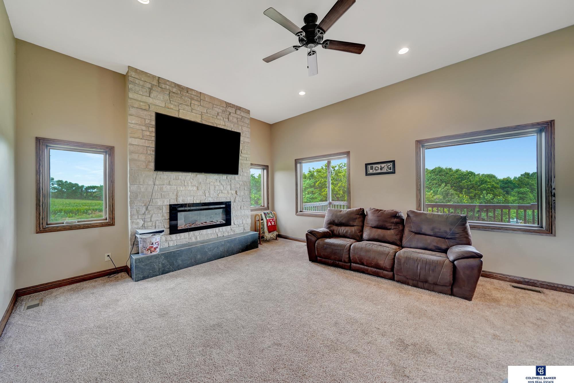 Garland, Nebraska, 68360-9322, United States, 4 Bedrooms Bedrooms, ,3 BathroomsBathrooms,Residential,For Sale,1898978