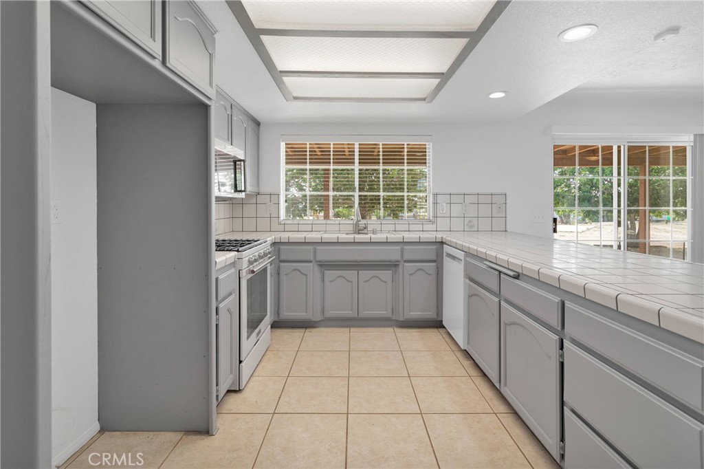 Phelan, California, 92371, United States, 3 Bedrooms Bedrooms, ,3 BathroomsBathrooms,Residential,For Sale,1881862
