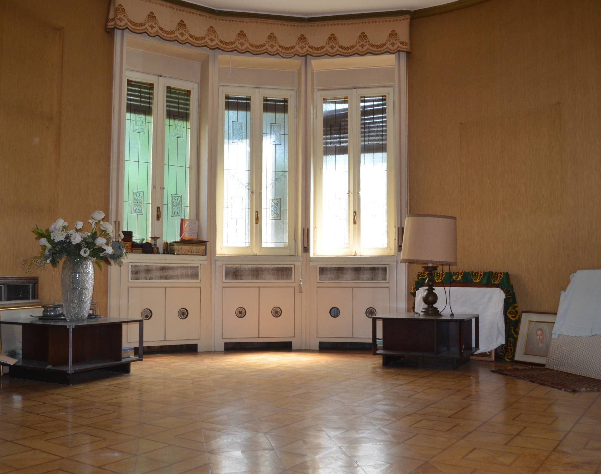 Legnano, Milano, 20025, IT, 4 Bedrooms Bedrooms, ,3 BathroomsBathrooms,Residential,For Sale,1949869