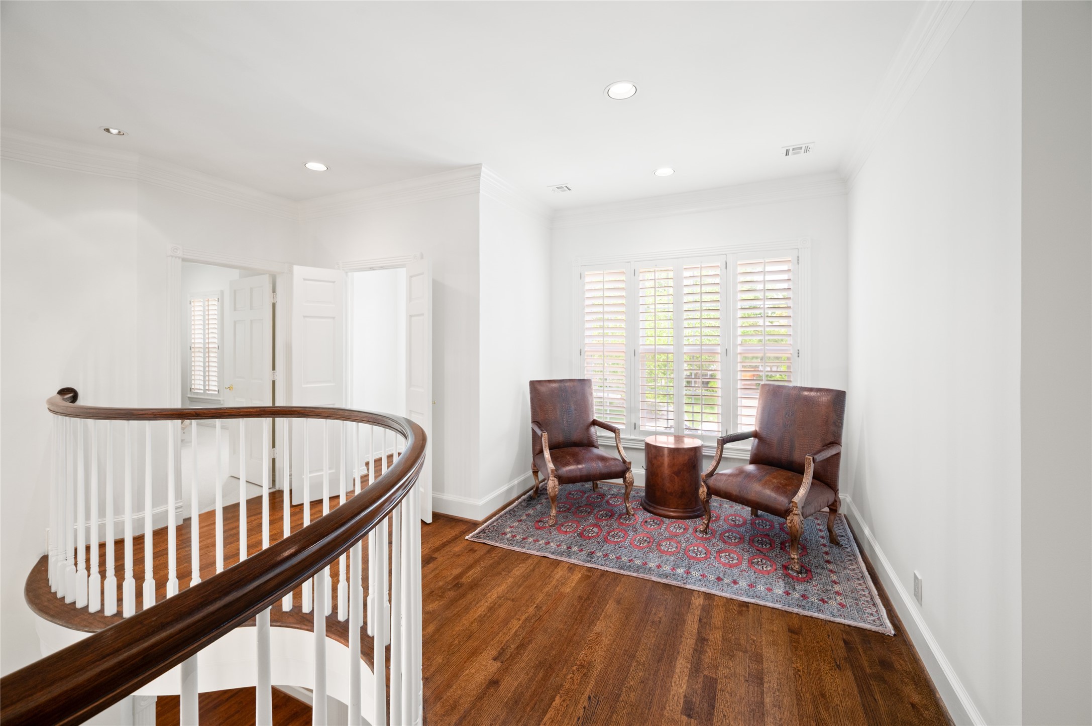  5495 Sugar Hill Drive - 物件實景