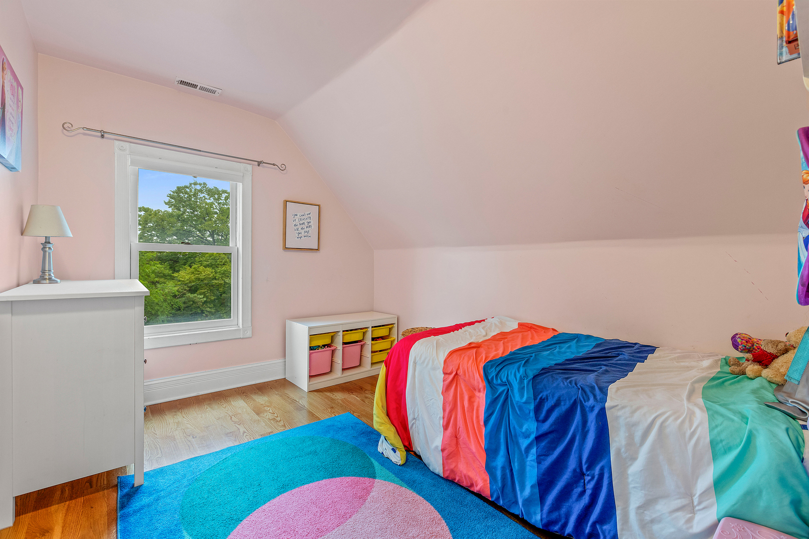 Chicago, Illinois, 60641, United States, 5 Bedrooms Bedrooms, ,3 BathroomsBathrooms,Residential,For Sale,1891255
