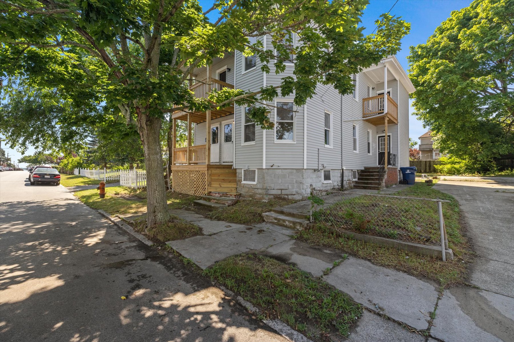 96-98 Clara St, New Bedford, MA, 02744 - 物件實景