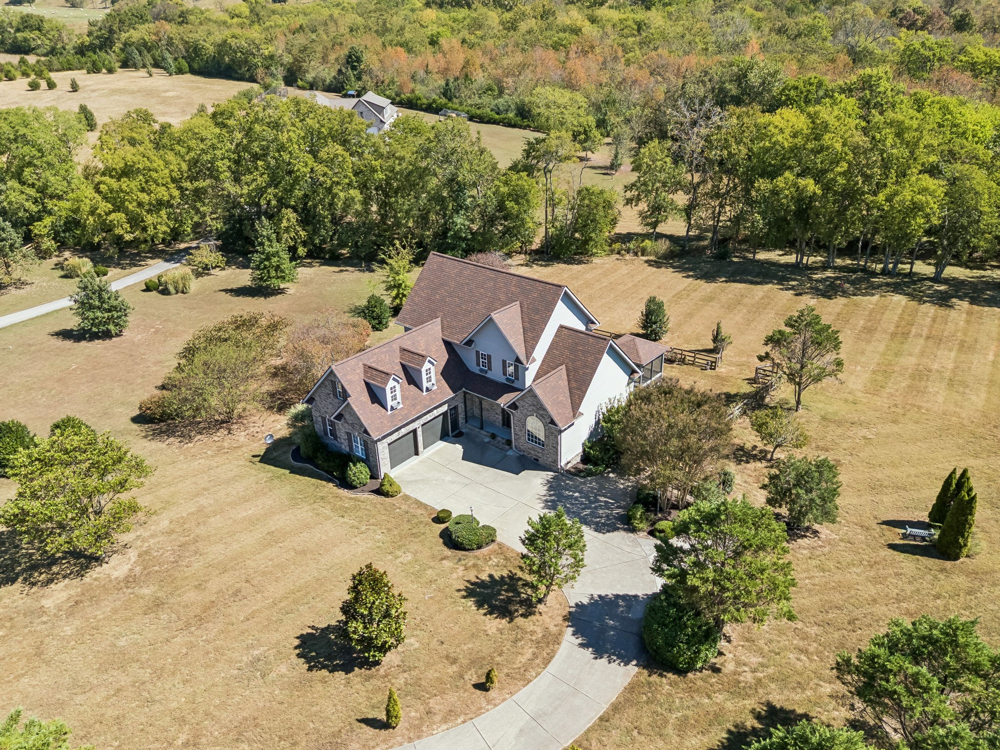  2216 Twin Peaks Ct, Spring Hill, TN, 37174 - 物件實景