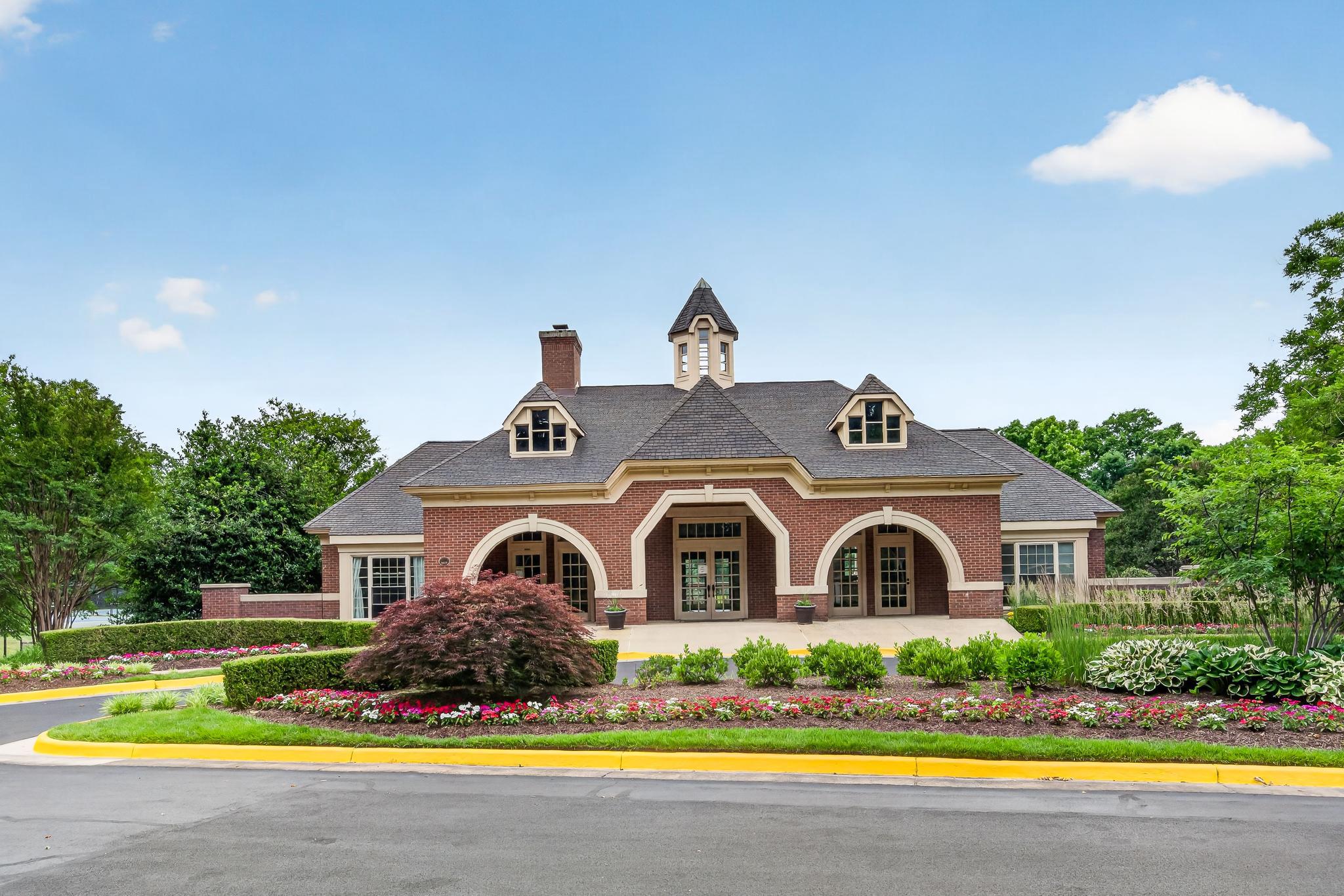  14349 Brookmere Drive, Centreville, VA, 20120 - 物件實景