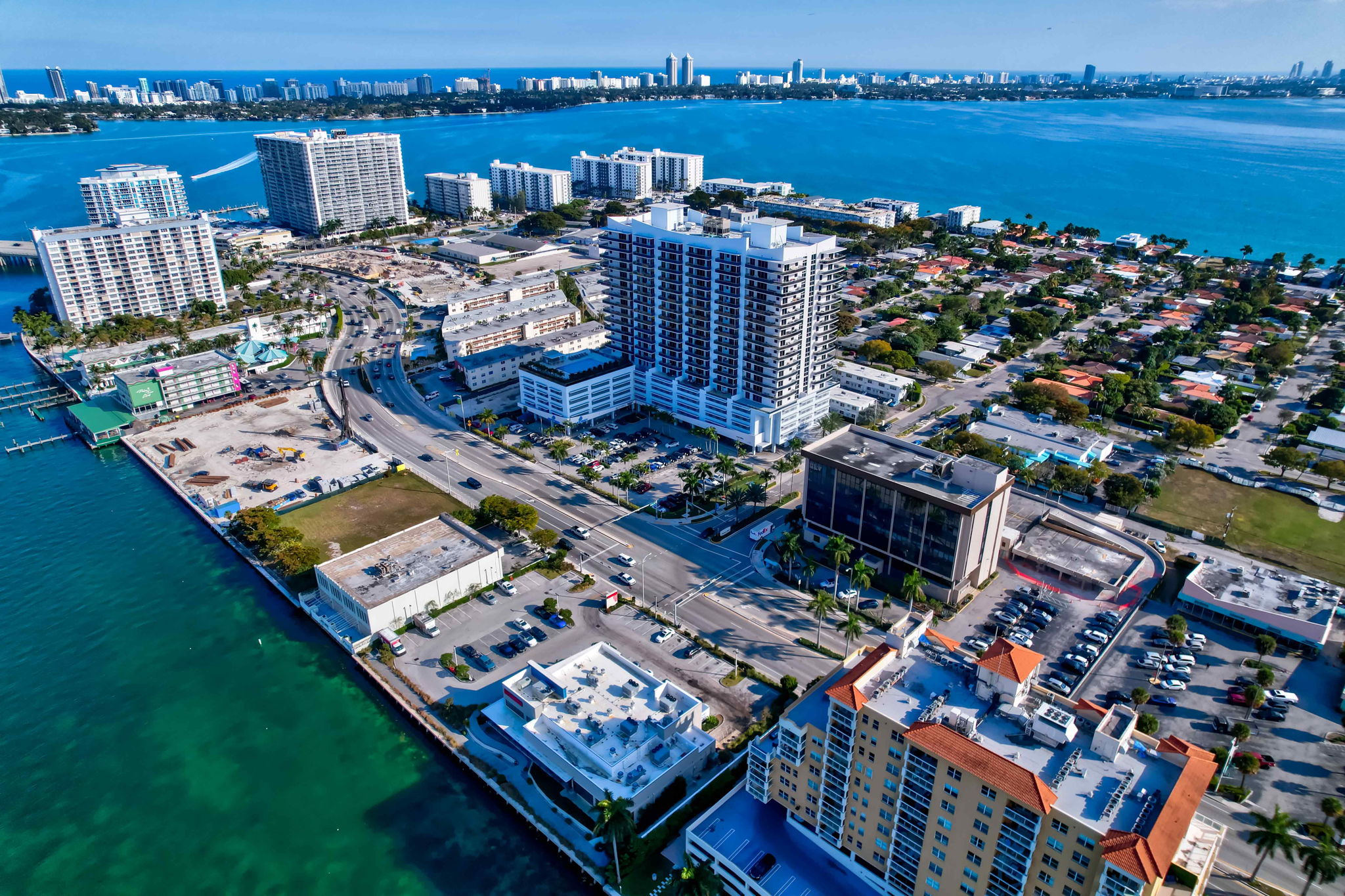  7901 S Hispanola Ave, North Bay Village, FL, 33141 - 物件實景