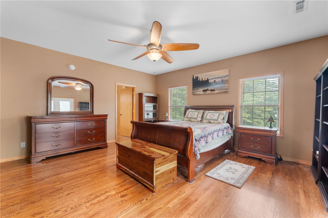 Bella Vista, Arkansas, 72715, United States, 3 Bedrooms Bedrooms, ,4 BathroomsBathrooms,Residential,For Sale,1942252