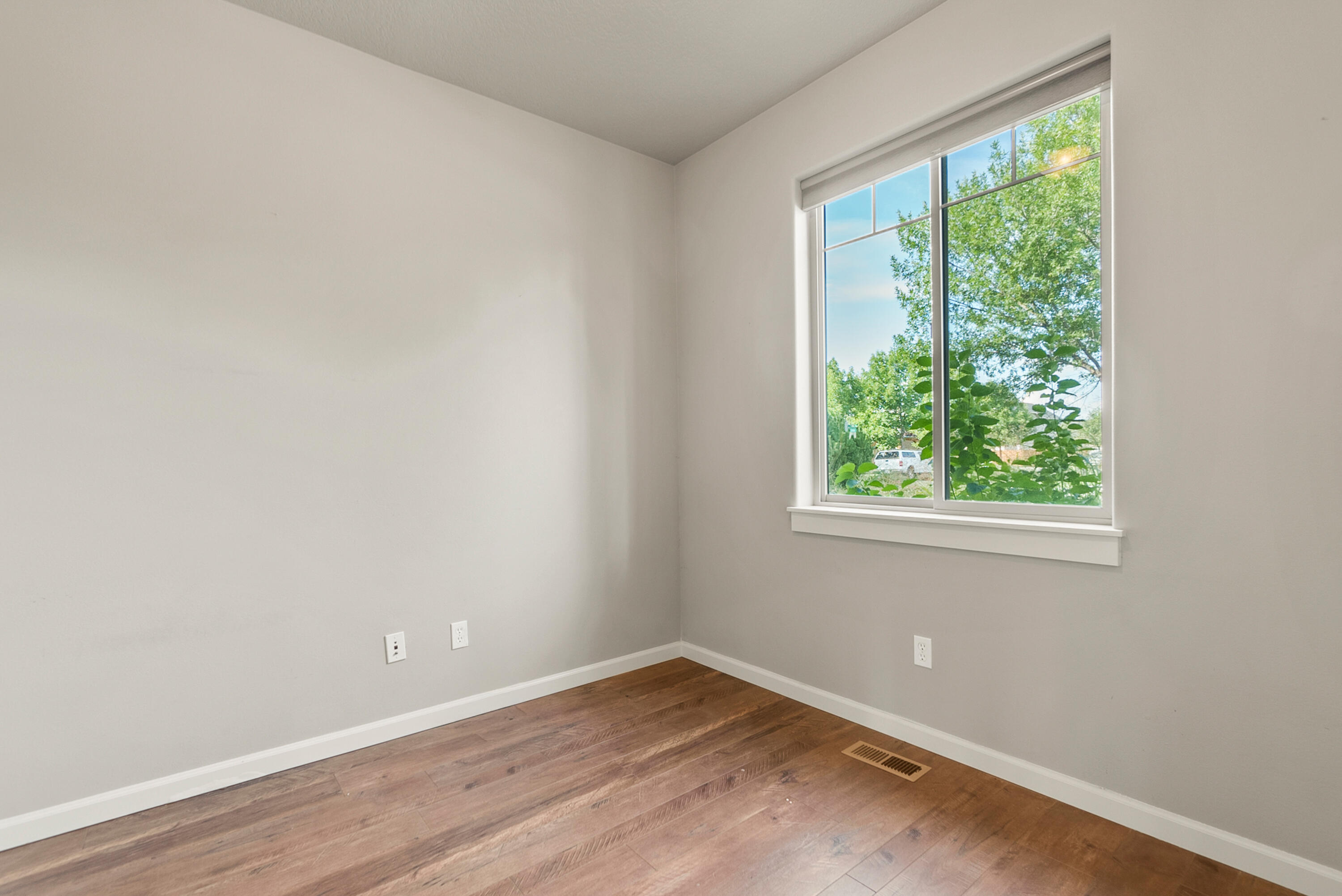 Redmond, Oregon, 97756, United States, 3 Bedrooms Bedrooms, ,3 BathroomsBathrooms,Residential,For Sale,1998180