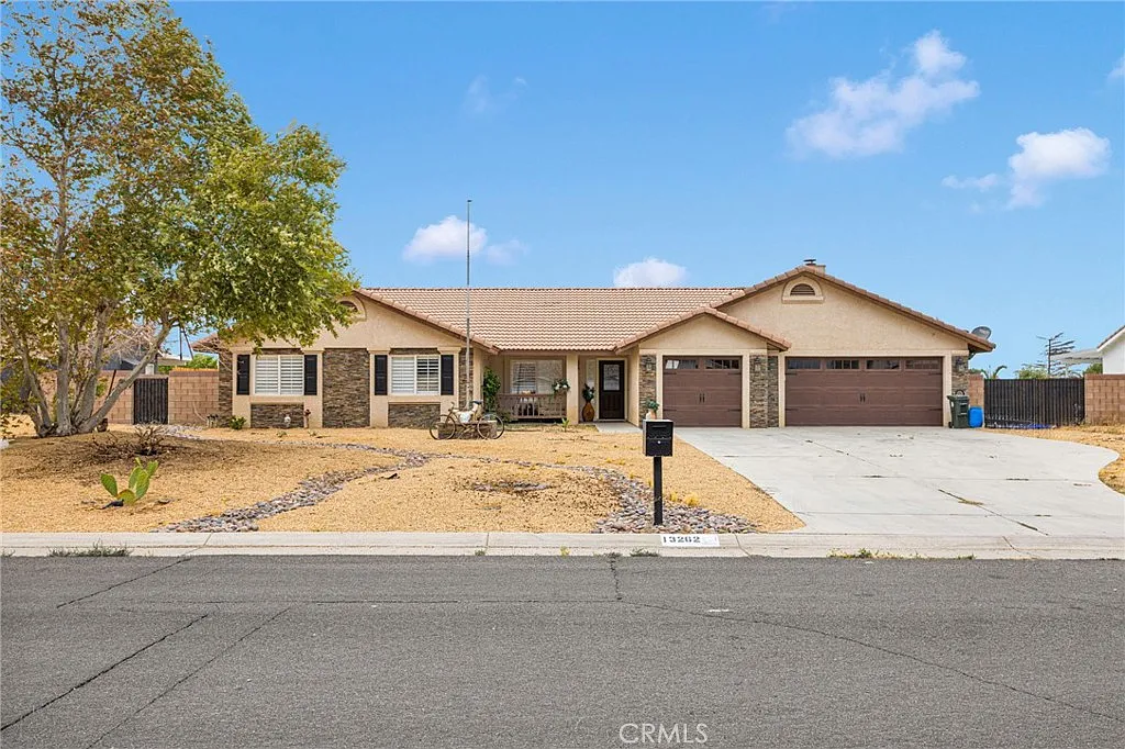 Apple Valley, California, 92308, United States, 4 Bedrooms Bedrooms, ,2 BathroomsBathrooms,Residential,For Sale,1974714