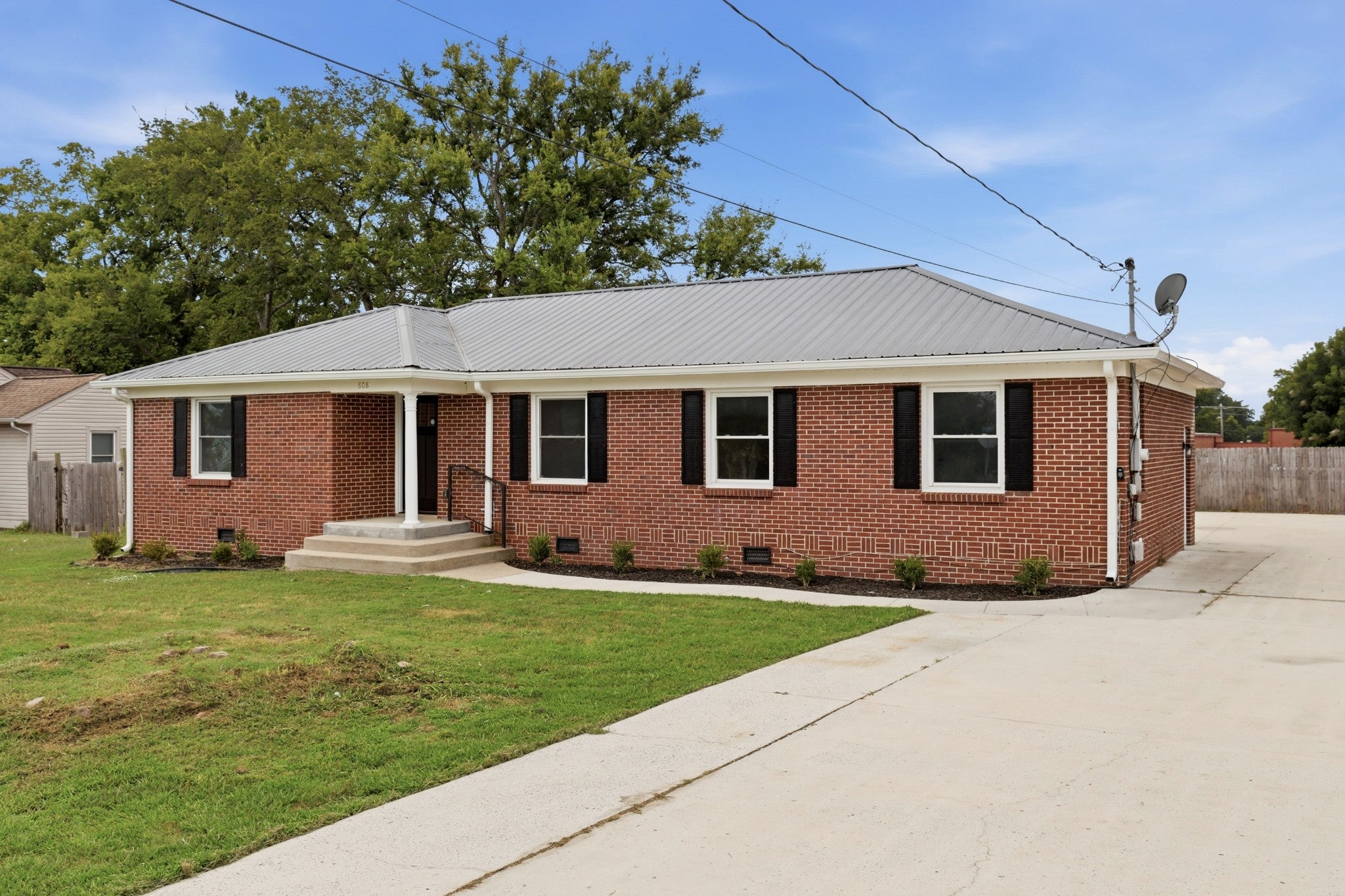 Cowan Ave, Shelbyville, TN 37160 #1