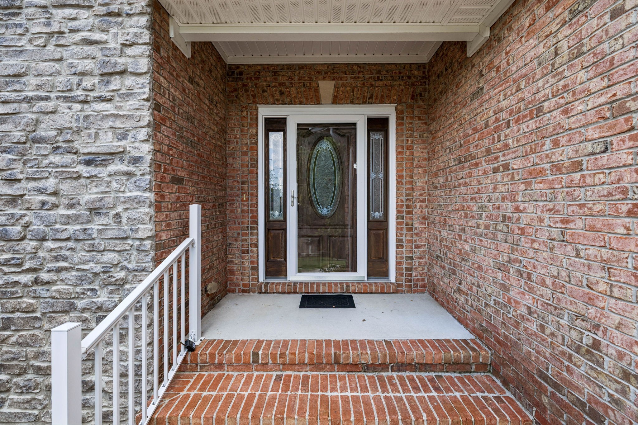 Manchester, Tennessee, 37355, United States, 4 Bedrooms Bedrooms, ,4 BathroomsBathrooms,Residential,For Sale,1937167