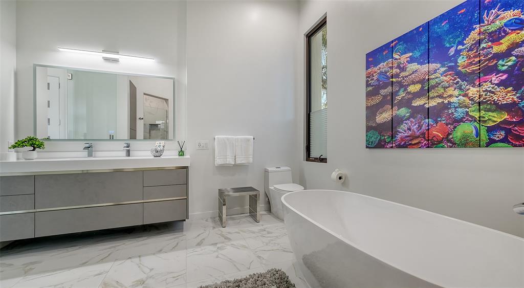Sarasota, Florida, 34239, United States, 4 Bedrooms Bedrooms, ,7 BathroomsBathrooms,Residential,For Sale,1759750