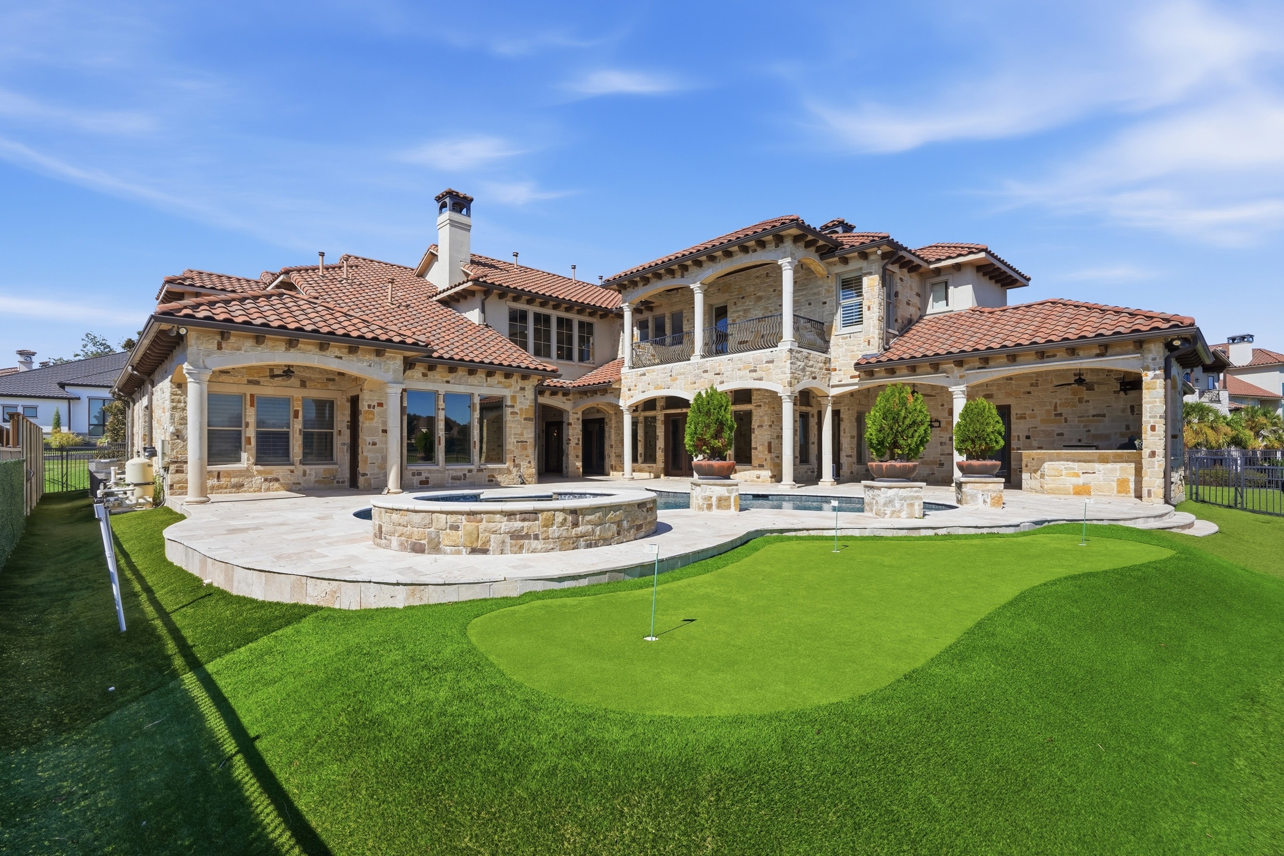  6/6.2/7 Car Garage in Guard-gated Gold Course Community - 物件實景