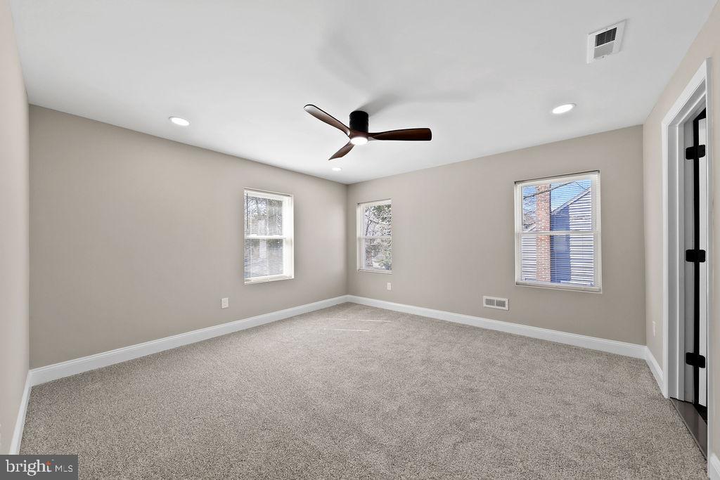 Cinnaminson, New Jersey, 08077, United States, 5 Bedrooms Bedrooms, ,4 BathroomsBathrooms,Residential,For Sale,2032212