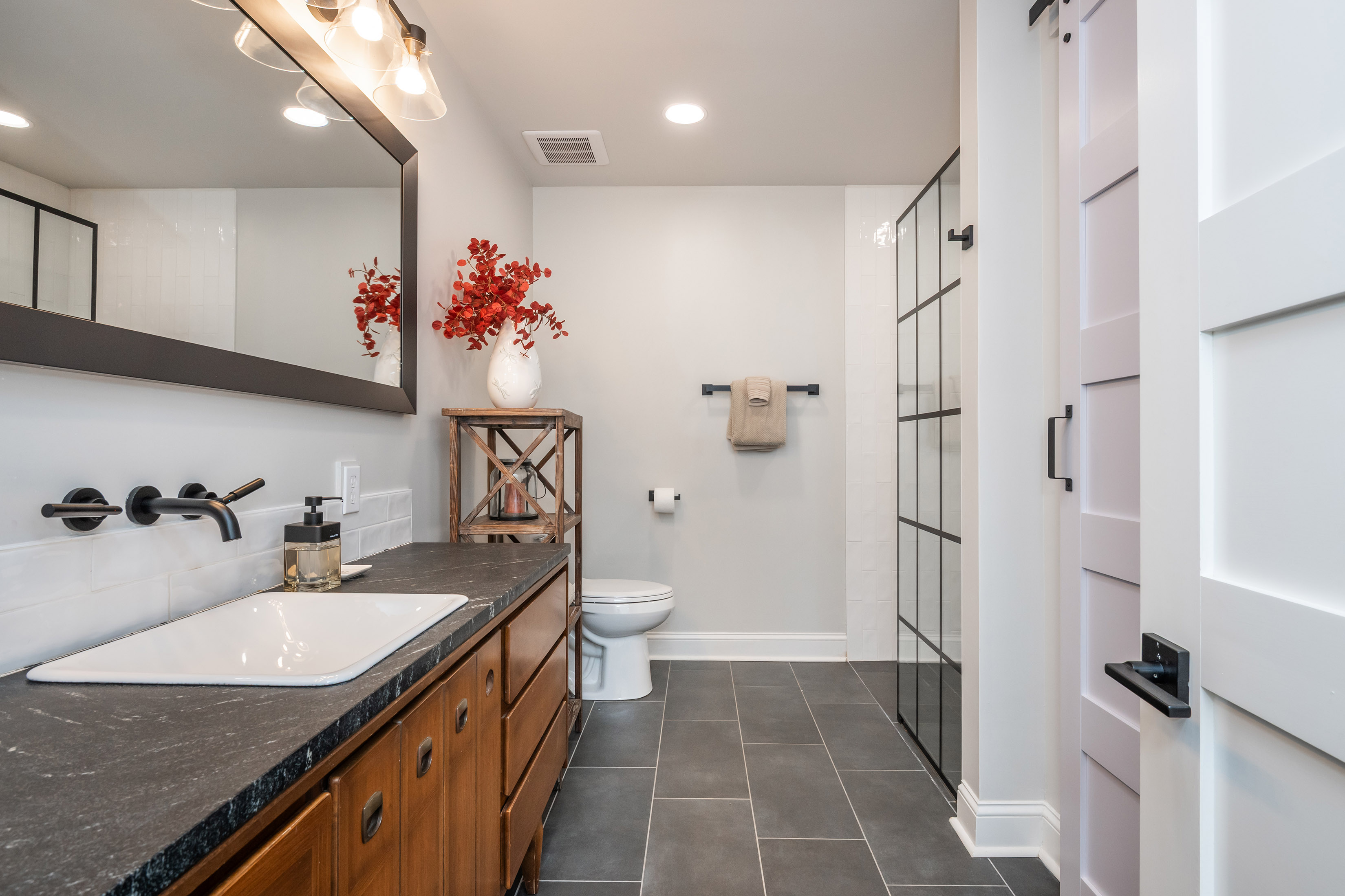  Beautifully Reimagined Ranch Home Just Minutes from Historic Roswell - 物件實景