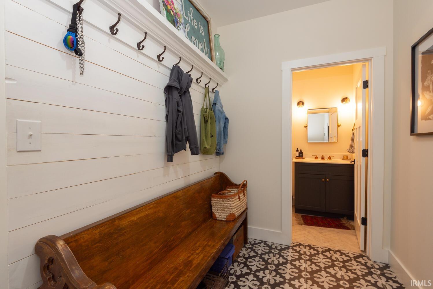 Bloomington, Indiana, 47403, United States, 4 Bedrooms Bedrooms, ,4 BathroomsBathrooms,Residential,For Sale,2007450