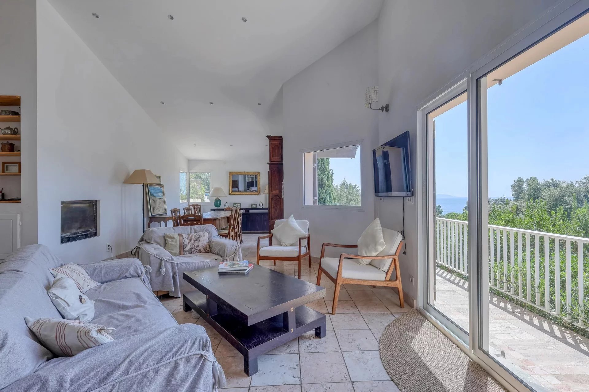 Rayol-Canadel-sur-Mer, Provence-Alpes-Côte d’Azur, 83820, FR, 6 Bedrooms Bedrooms, ,5 BathroomsBathrooms,Residential,For Sale,1827681