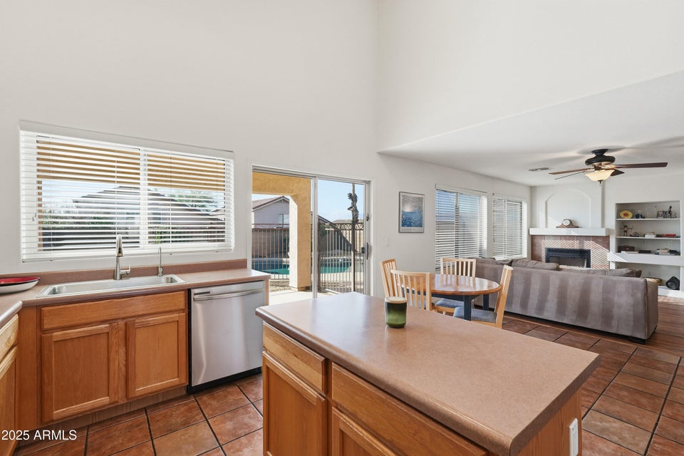 Phoenix, Arizona, 85045, United States, 4 Bedrooms Bedrooms, ,3 BathroomsBathrooms,Residential,For Sale,2005317